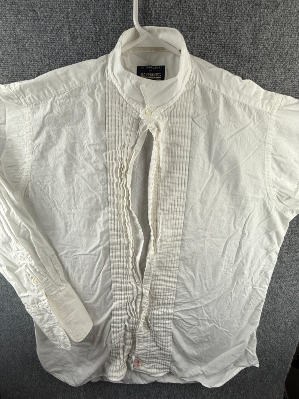 Gitman Bros Raffkind’s White Formal Pleated Dress Shirt 17 35 Cotton Wing Tip